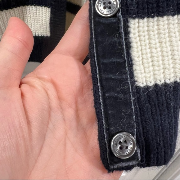 Abercrombie & Fitch Y2K Striped Cropped Cardigan Sweater Navy Cream Size Small - Picture 4 of 7